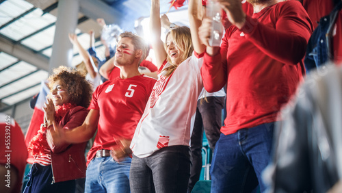 Canvas Print Sport Stadium Big Event: Crowd of Fans Cheer for Red Soccer Team to Win