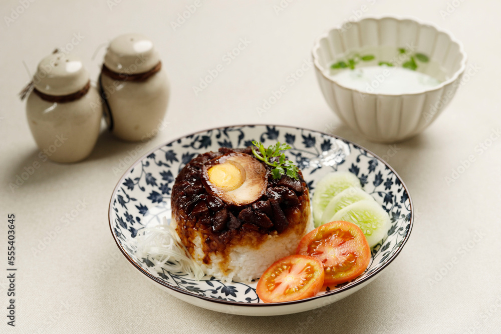 Lo Mai Gai, Steamed Glutinous Rice with Soy Sauce Chicken, Egg, and Mushrooms Lo Mai Gai, Steamed Glutinous Rice with Soy Sauce Chicken, Egg, and Mushrooms