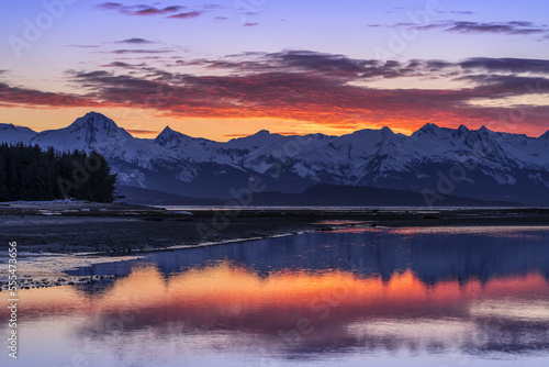 Wallpaper Mural Eagle River, Eagle Beach and Chilkat Mountains at sunset, Eagle Beach State Recreation Area, near Juneau; Alaska, United States of America Torontodigital.ca