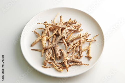 dried deodeok, dried herbal medicine