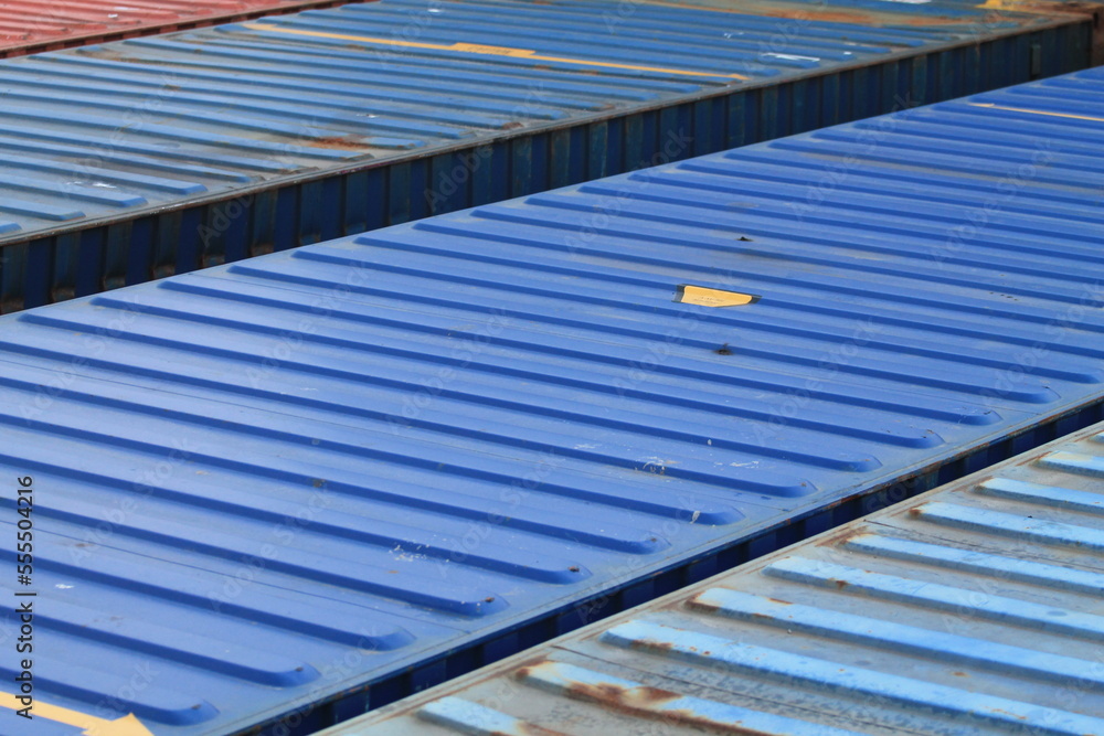 Obraz premium containers on the ship