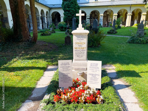 Photography The grave of Mozart's family.