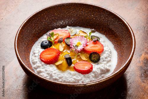 rice pudding with fresh berries