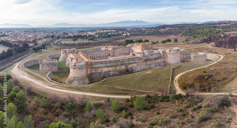 Château de Salses dans les pyrénées orientales ( occitanie, france)

