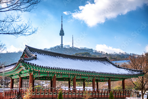 Obraz na płótnie Namsan tower in winter, Seoul South Korea. w salonie