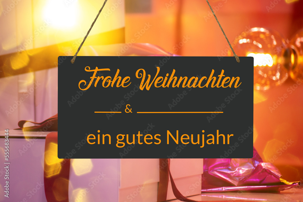 Weihnachts und Silvestergrüße Auf einem Schild an einer