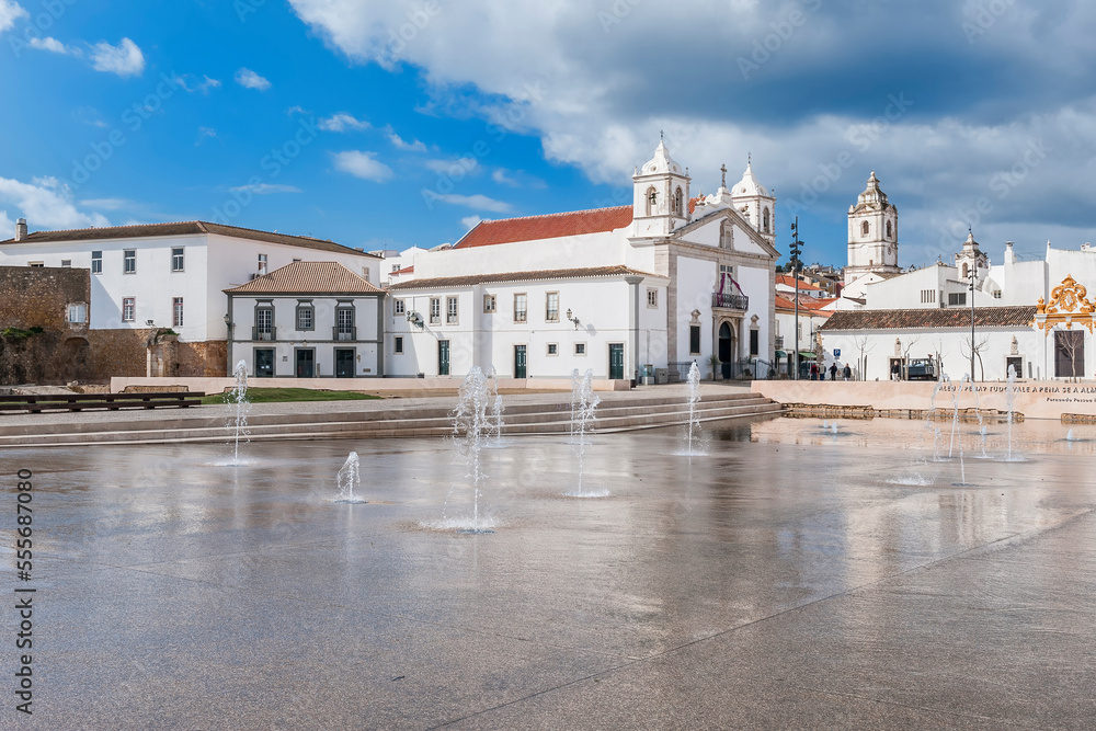 Santa Maria Church and fountain, Republic quare, Lagos, Algarve, Portugal