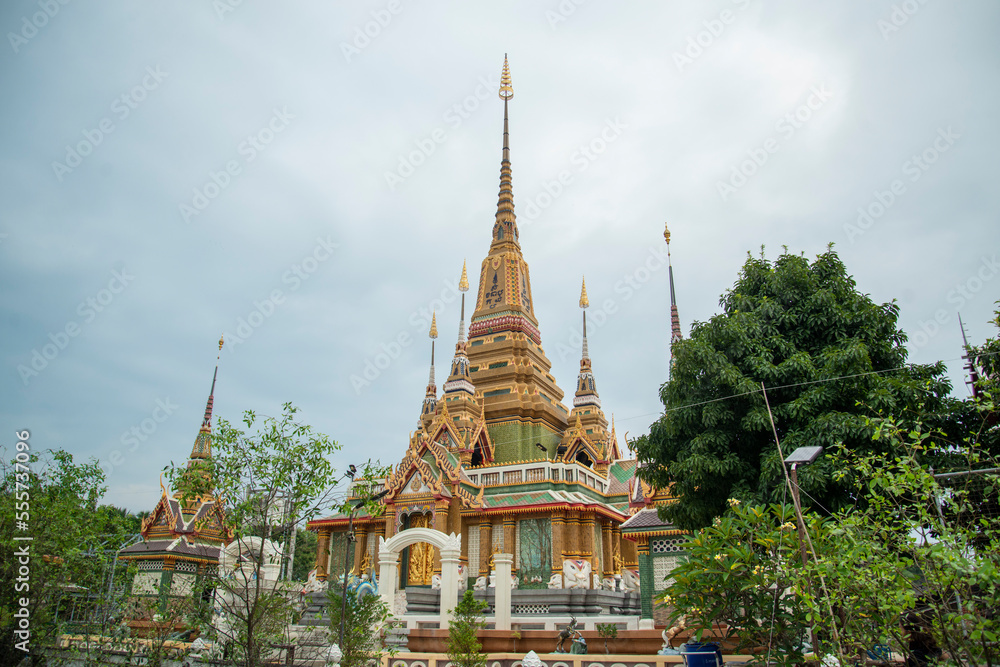 Fototapeta premium THAILAND AMPHAWA WAT CHULAMANEE