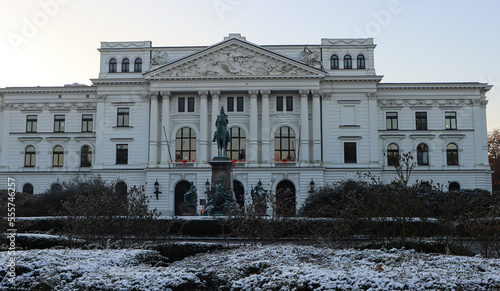Hamburg-Altona  Rathausfassade vom Platz der Republik