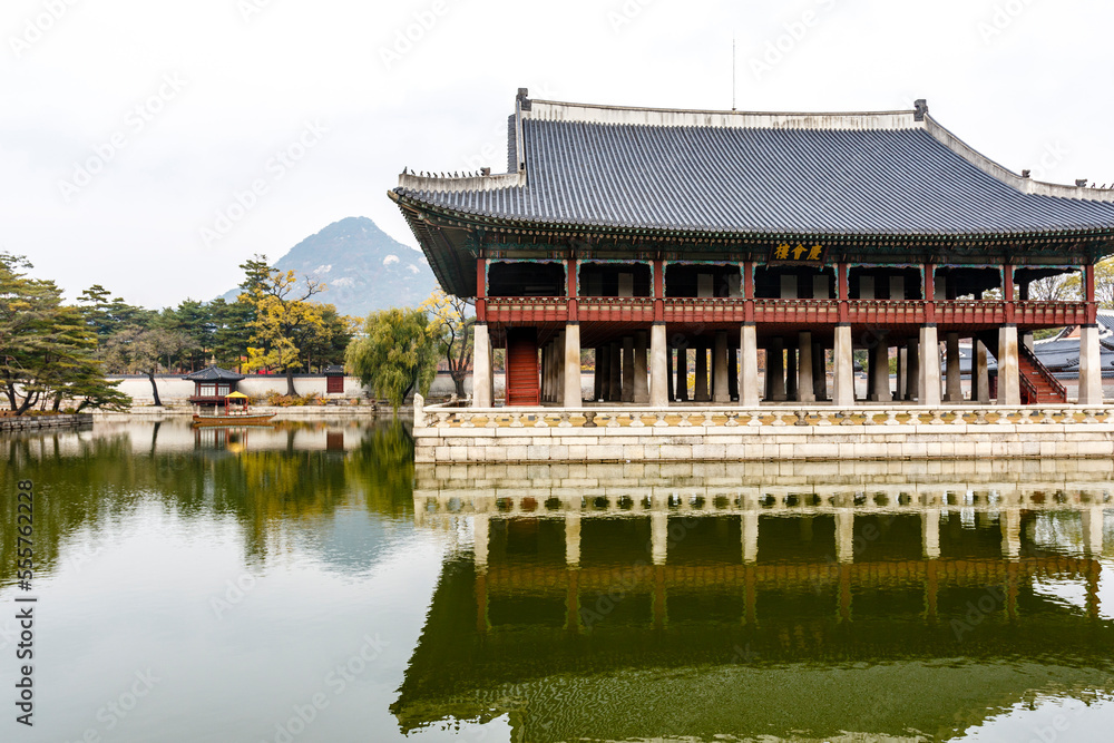 Exterior of a pavillion of the Gyeongbokgung palace in Seoul, South Korea, Asia Exterior of a pavillion of the Gyeongbokgung palace in Seoul, South Korea, Asia