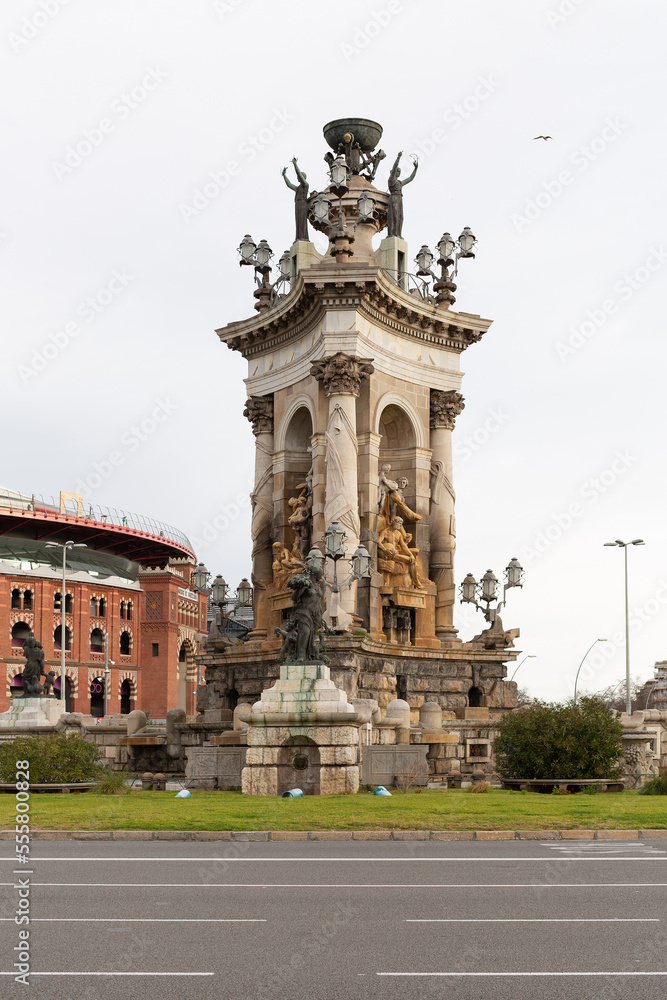 Obraz premium View of the Monumental Foutain in the Placa Espanya