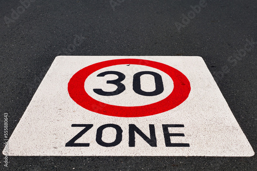 30 Zone © DEFOTO Dirk Ellmer