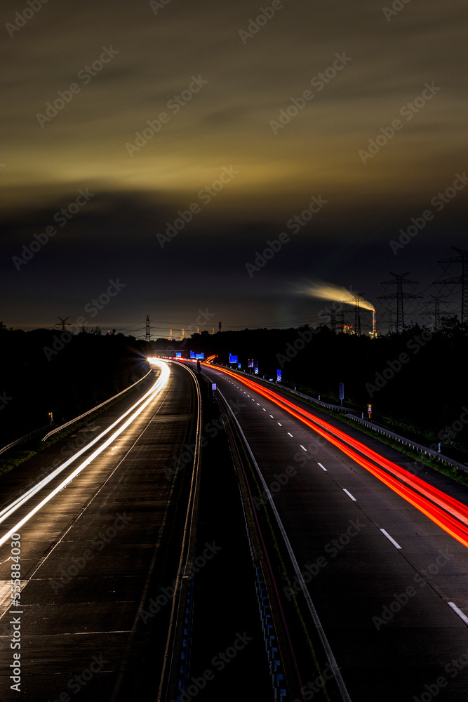 A29 Autobahn bei Nacht