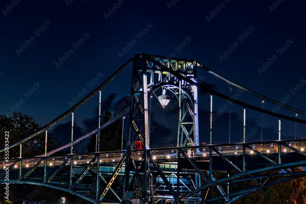 Kaiser-Wilhelm-Brücke Wochenende an der Jade Kaiser-Wilhelm-Brücke Wochenende an der Jade