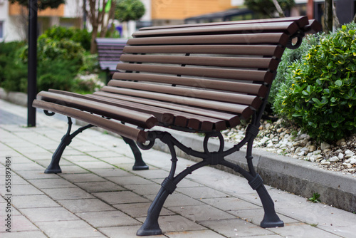 New bench in the courtyard of the building © sanjagrujic