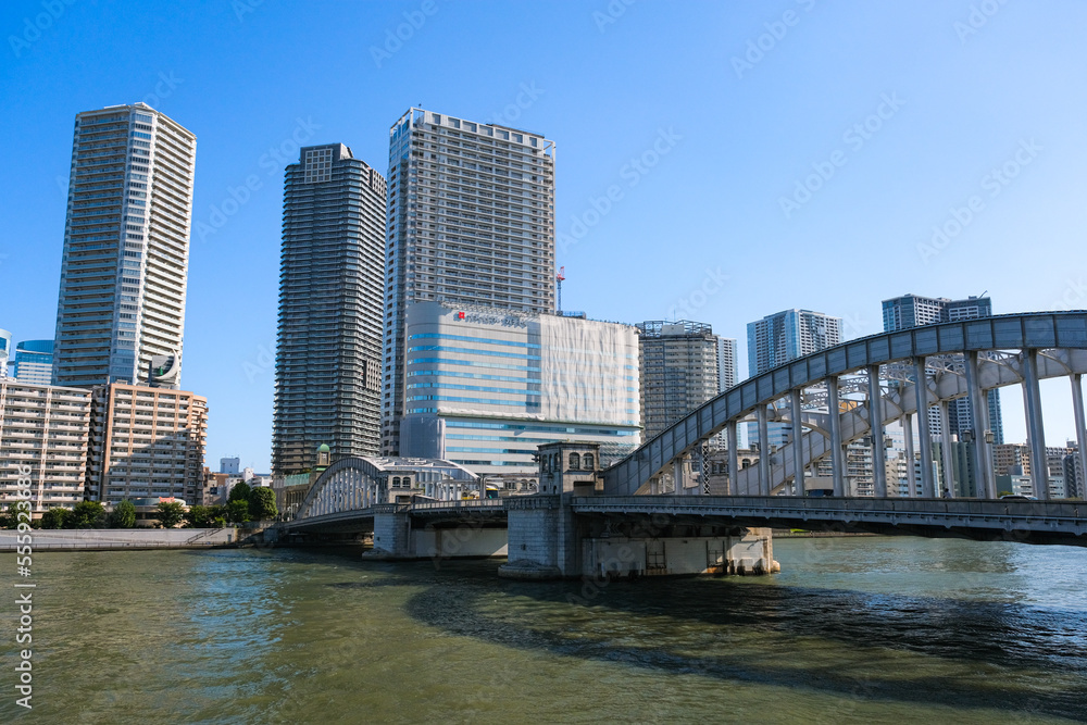 東京都中央区 勝鬨橋と隅田川