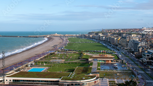 Obraz na plátně Vue de la plage de Dieppe, Seine-Maritime, Normandie, France