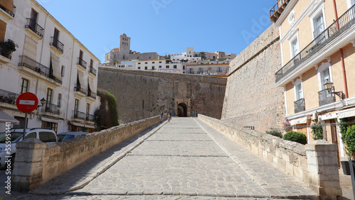 Portal de Ses Taules y Catedral de la Virgen de las Nieves o de Ibiza, Dalt Vila, Ibiza, Islas Baleares, España