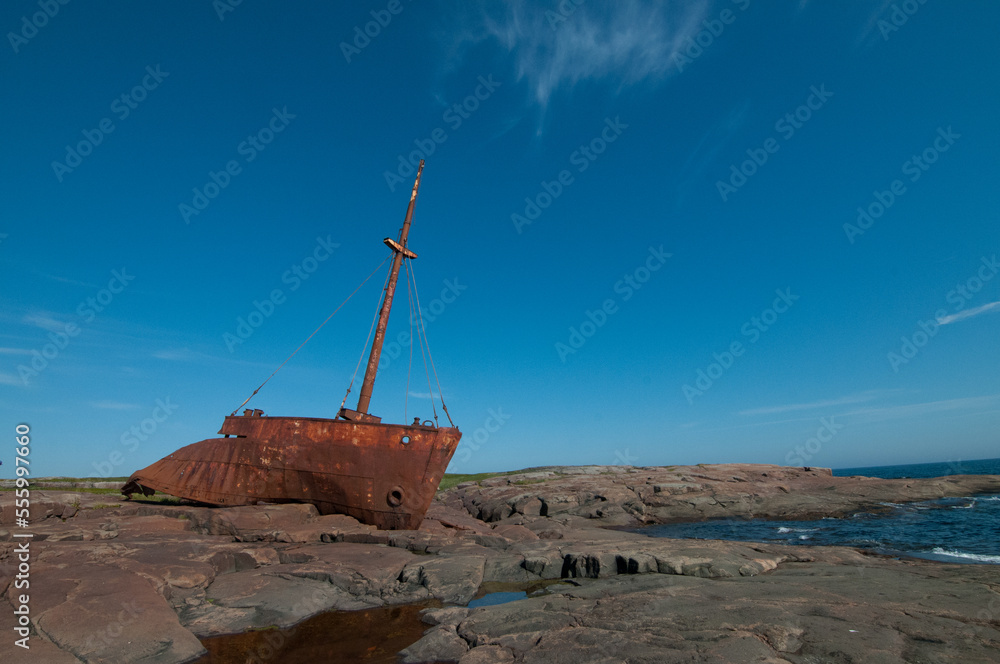 Old ship wreck in Kegaska