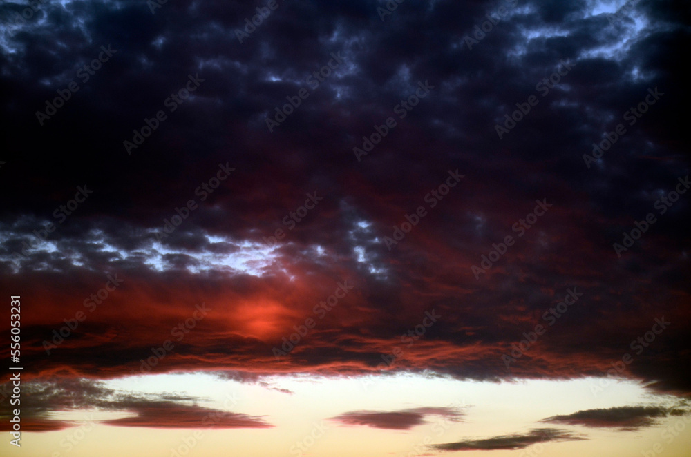 Fototapeta premium 夕暮れの雲