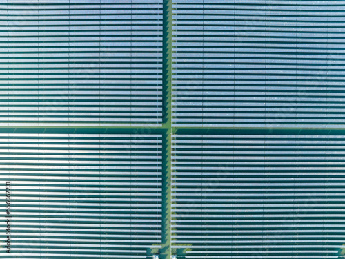 Obraz na płótnie Aerial view of modern solar plant on water w salonie