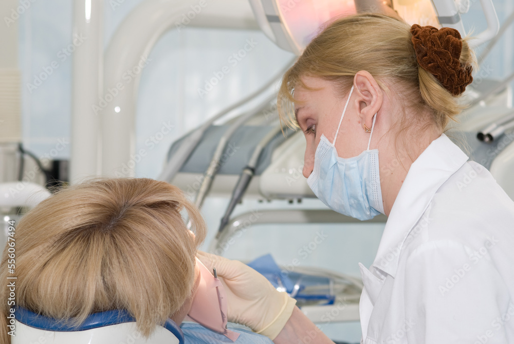 Fototapeta premium Dentist