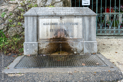 Fontaine de l'abbaye d'Aiguebelle
