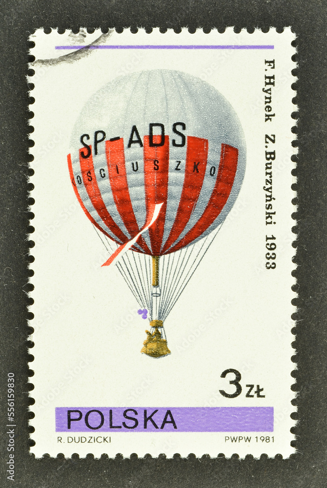 cancelled postage stamp printed by Poland, that shows Hot air balloon, Franciszek Hynek and Zbigniew Burzynski, 1933, circa 1981. - obrazy, fototapety, plakaty 
