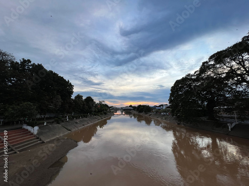 Fototapeta Naklejka Na Ścianę i Meble -  Wang river in Lampang, Thailand