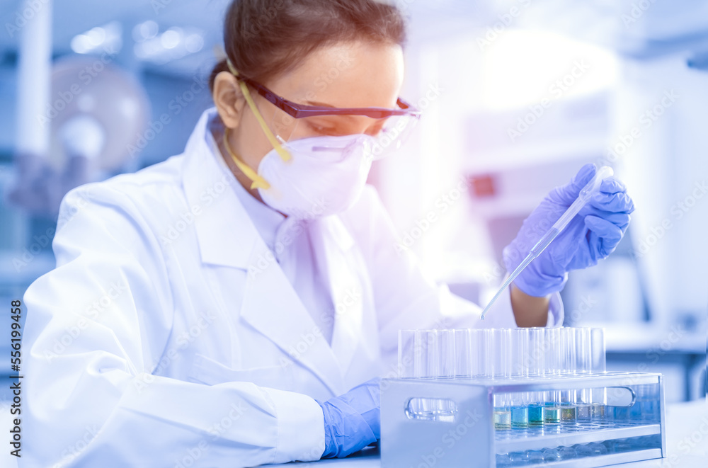Fototapeta premium Female scientist in the laboratory