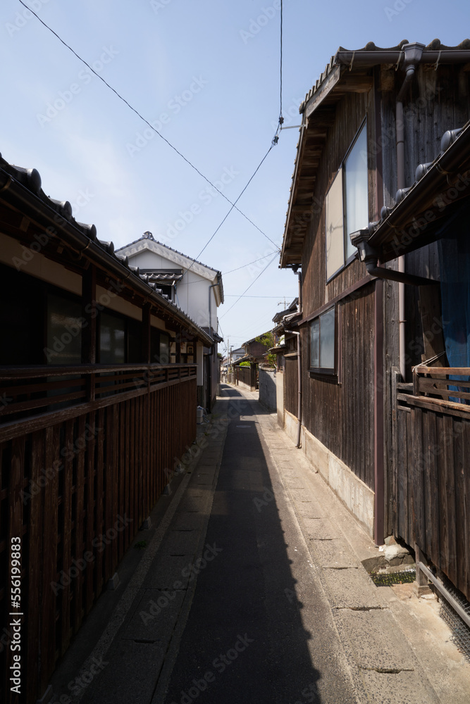 narrow street from Inasa-no-Hama beach to Izumo taishya
