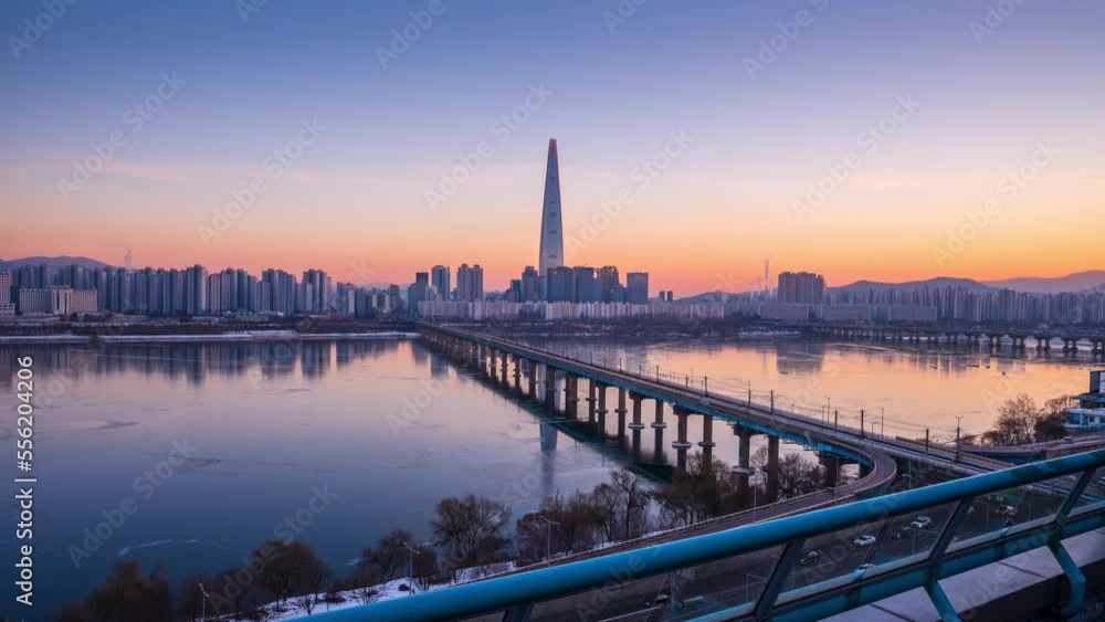 Time lapse Day to night of cityscape and han river in seoul,south korea. Time lapse Day to night of cityscape and han river in seoul,south korea.