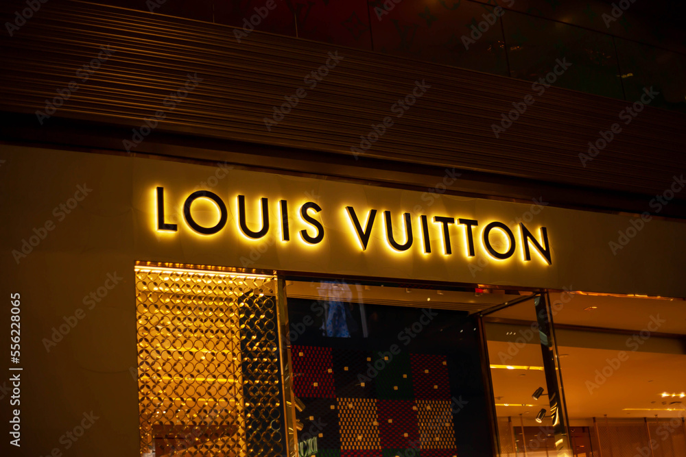 Luxury Retailers of Bangkok - Louis Vuitton Boutique at Siam