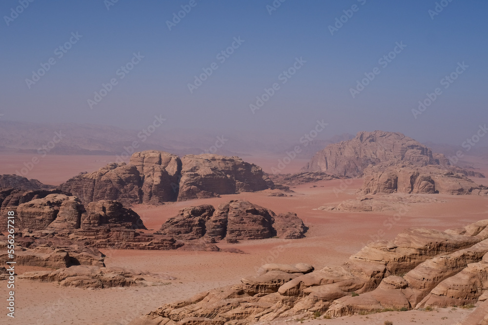 Le désert du Wadi Rum en Jordanie Le désert du Wadi Rum en Jordanie
