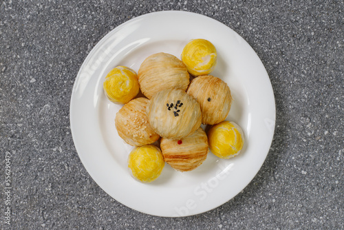 Chinese pastries are a delicious and diverse type of baked goods that are enjoyed in many parts of Asia.