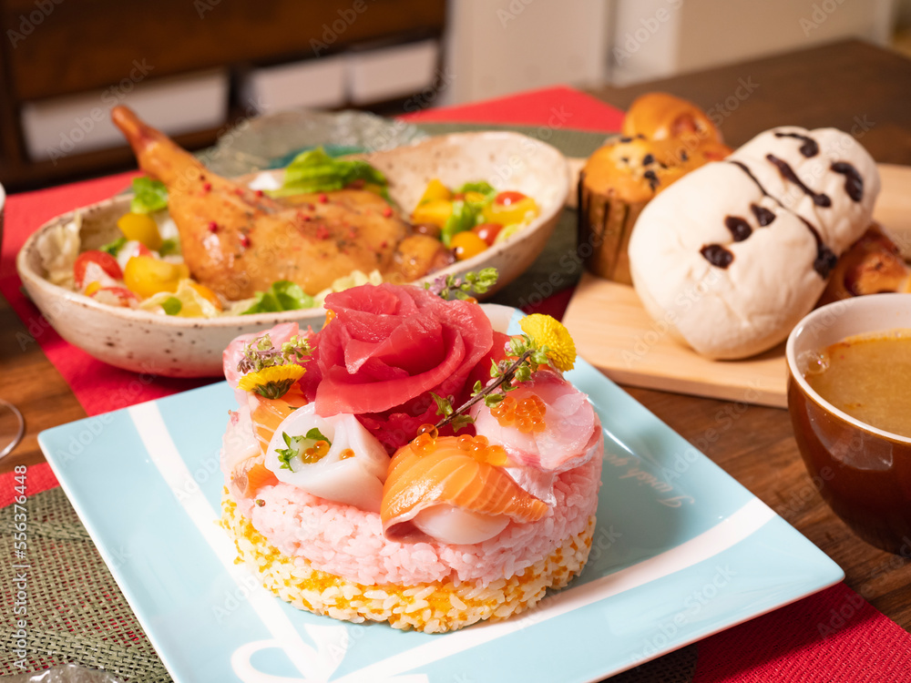 クリスマスディナーの寿司ケーキ