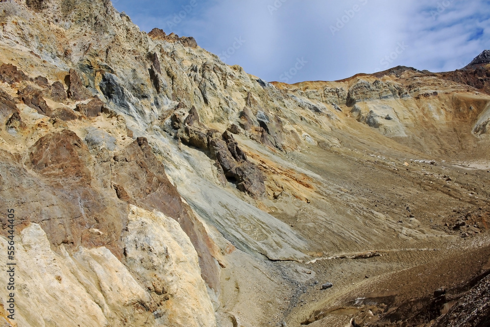 Fototapeta premium Mutnovsky volcano in Kamchatka Peninsula, Russia