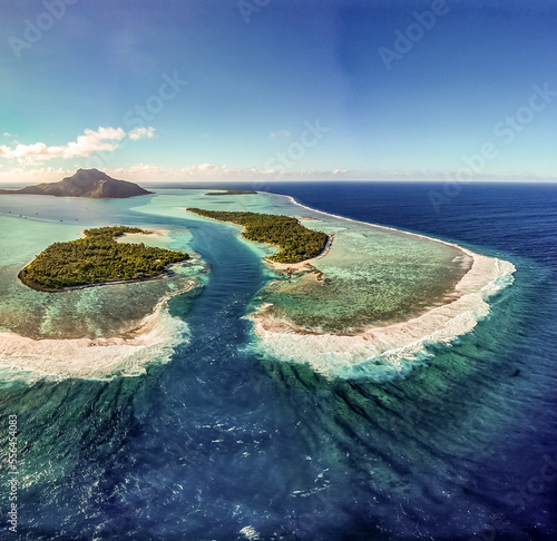 Canvastavla Maupiti Island, French Polynesia, Society Islands, the wild sister of Bora Bora