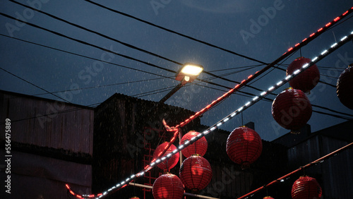 Photography Street lighting was showered with rain with Chinese New Year lanterns