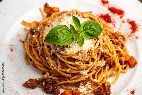 overview of spaghetti bolognaise on a plate