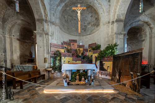 Crèche de l'église Saint-Michel de La Garde-Adhémar