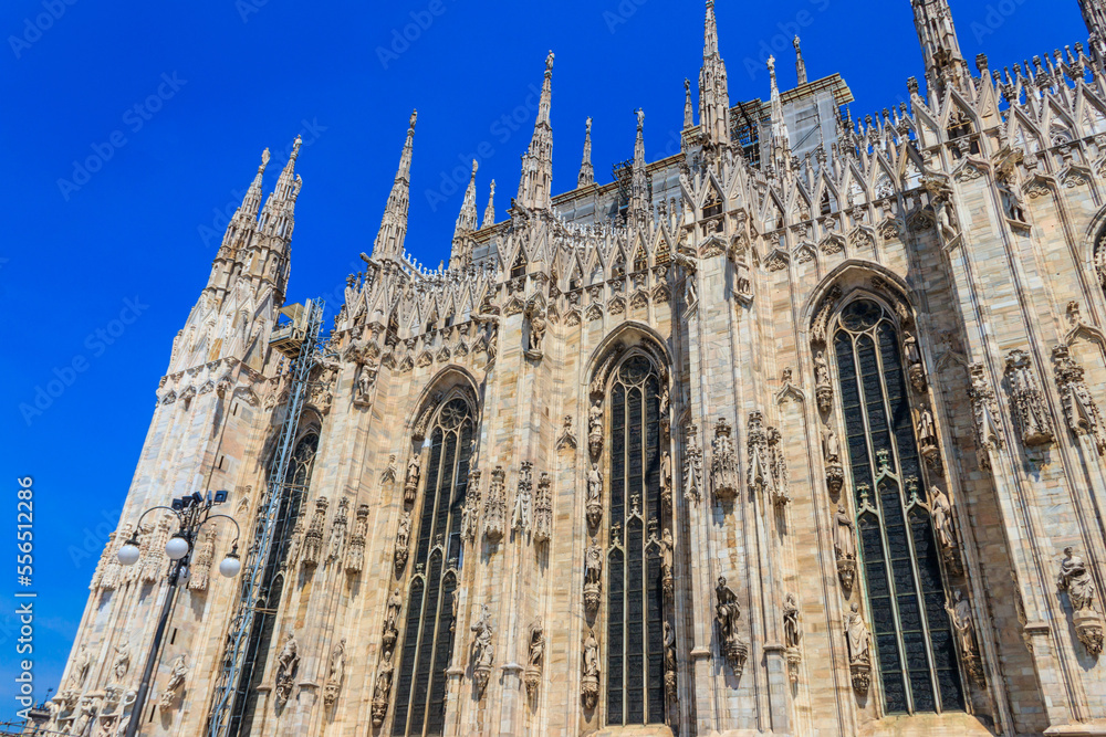 Fototapeta premium Milan Cathedral, or Metropolitan Cathedral-Basilica of the Nativity of Saint Mary, is the cathedral church of Milan, Lombardy, Italy