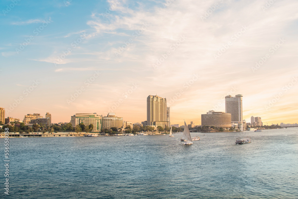 Obraz premium Beautiful view of the Nile embankment in the center of Cairo, Egypt