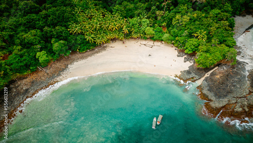 isla bolaños en chiriqui vista de drone 