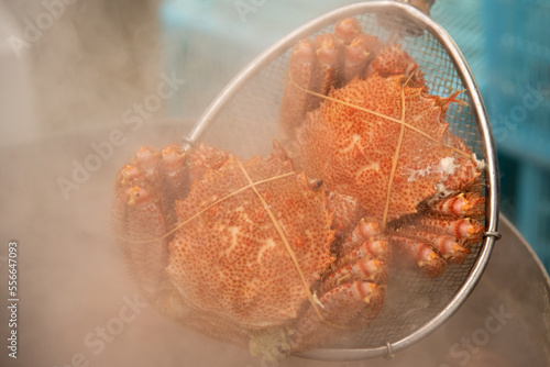 贅沢な時間　毛がにゆでたて