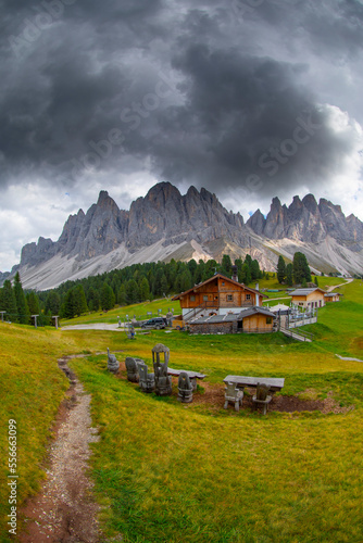 Geisleralm Rifugio Odle, Funes Italy photo