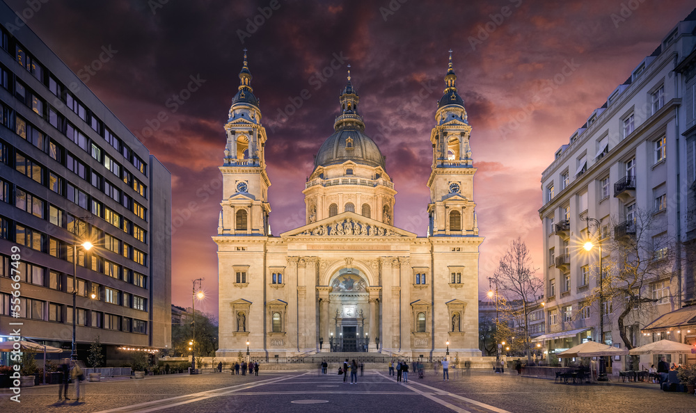 Budapest, Hungary. St. Stephen's Basilica at night. Roman catholic cathedral in honour of Stephen, the first King of Hungary	
