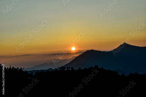 Wallpaper Mural sunset in the mountains Torontodigital.ca