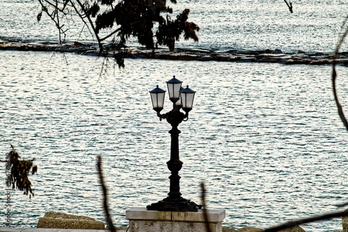 Lampione sul lungomare di Bari