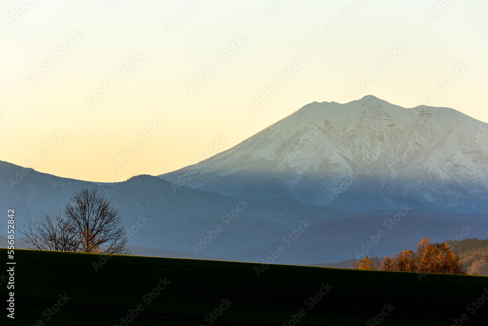北海道、夜明けの大雪山国立公園・日本